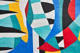 Quadro artístico mostrando diferentes formas e cores, em tamanhos distintos.