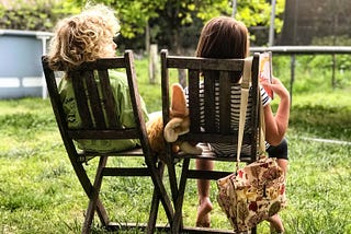 Woher kommen unsere Vorurteile — und wie können Eltern ihren Kindern beibringen, sie zu bekämpfen?