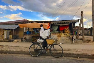 Balayinda Afrika, Ilk Izlenimler ve Zanzibar