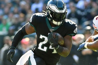 Jordan Howard Returns to the Eagles