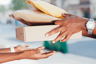 Private courier services vs postal deliveries — Which is better for ecommerce courier deliveries?