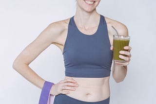 TOP 5 Reasons More Women Are Using Green Smoothies To Lose Weight, Boost Energy, And Look Years…