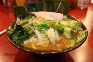 Iekei ramen (家系ラーメン) — Food in Japan