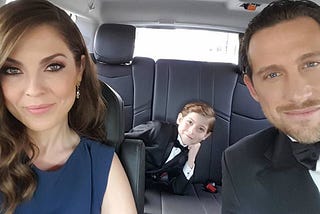 Family goals. #goals #Repost @jacobtremblay

In the car! #Oscars