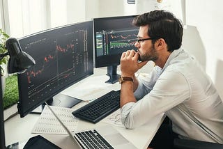 Best Stockbrokers in India: A Comparison of Services