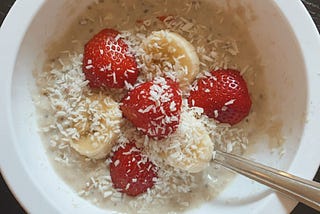 Oatmeal + Beets (Recipe in English and Spanish)