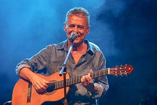 Curta Chico Buarque na Quarentena