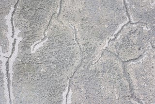 How to Fix Cracks on Plaster and What Materials to Use