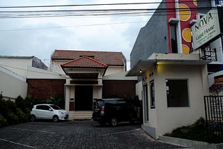 Review Nova Guest House Syariah: Hotel Dekat Taman Alun-Alun Malang