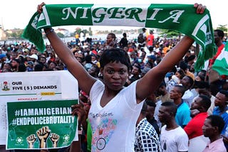 Comment les messageries privées permettent aux Nigérianes de prendre part aux mobilisations ?
