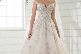 Essense of Australia Fall/Winter 2017 Style D2379 Sweet Tulle Beading Chapel Train Ivory Ball Gown…