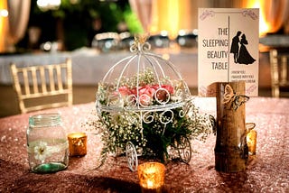 EXOTIC WEDDING CENTER PIECES: IDEAS TO LEAVE YOUR GUESTS IN AWE