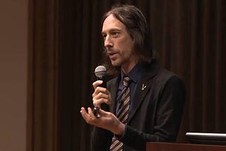 O Pensamento de Michael Huemer é Responsável Epistemicamente?