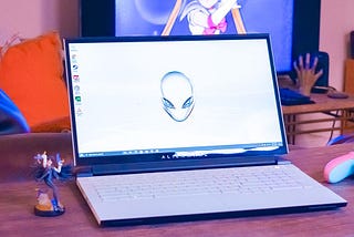 Alienware m17 R4 (2021 Review)
