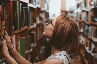 As Guerras Universitárias pela Liberdade de Expressão e os Estudantes Apolíticos