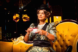 Theatre Review: The Importance Of Being Earnest // Leicester’s Curve Theatre