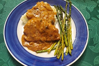 How to Make Mouthwatering Smothered Porkchops