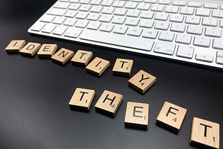 How to Protect yourself from Identity Theft while using Social Media