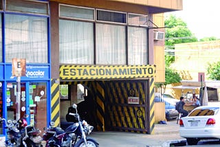 Más de 15 hectáreas del Centro Histórico de Asunción están ocupadas por estacionamientos