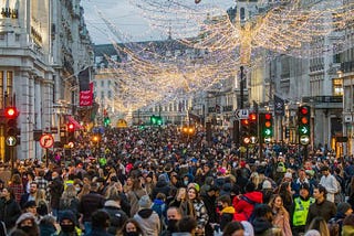 Lockdown Lifted: UK Shoppers Filling the Streets