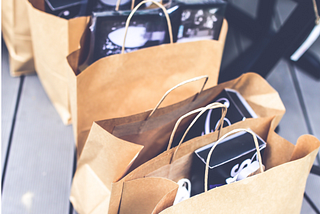 3 Perfect Swag Bag Ideas for Event Oganizers (that Convert)