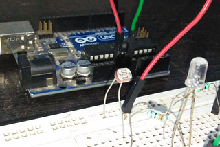 INTERFACE LDR WITH ARDUINO UNO