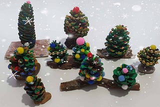 How to make a Pinecone Christmas Tree