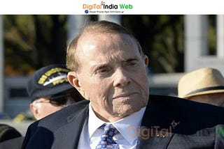 Bob Dole identified with phase 4 lung cancer cells