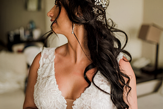 How Hair Extensions Can Transform Your Wedding Look?