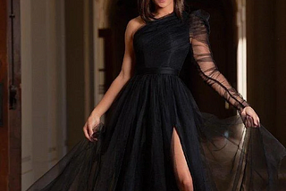 Curvy Elegance: Effortless Holiday Chic in Xpluswear Plus-Size Dresses!