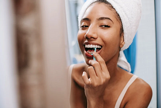 TEETH WHITENING KITS THAT ARE SAFE TO USE AT HOME