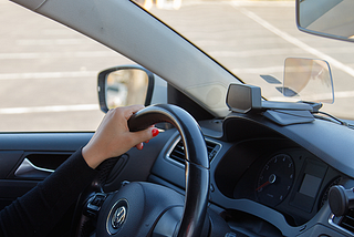 HUDWAY Drive: The Visual Assistant for Drivers with Hearing Loss