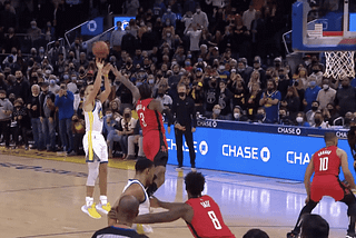 Stephen Curry Hits 1st Career Game Winner, Lifts Warriors Over Rockets