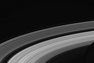 Lampi di Cassandra/ Una cartolina da Saturno