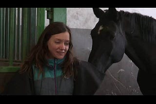 Masha rescues her horse Vasya from Ukraine (VIDEO)