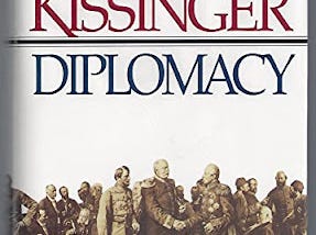 Henry Kissinger, en tres libros