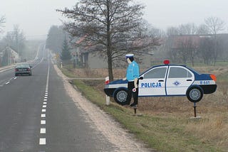 dummy of a police car in Bialogorze (E30), Poland, Photo by Stefan Kühn