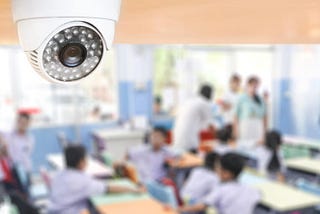 A lei permite câmeras em escolas