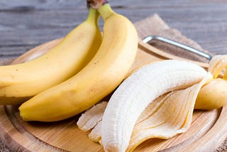 7 Surprising Banana Peel Uses