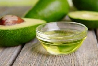 AVOCADO OIL VS COCONUT OIL: WHICH OIL IS THE HEALTHIEST?