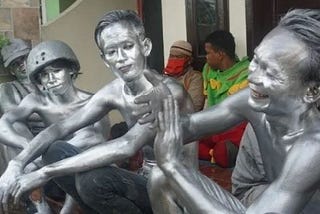 Sang manusia silver