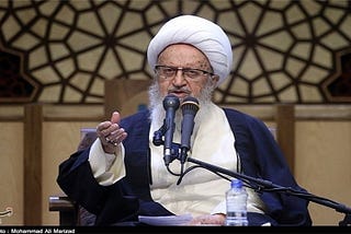 مرجع إيراني شيعي يرد على دعوة كبار علماء المملكة ويصفها “بالمتعجرفة والغير مهذبة”