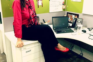 A picture of me at my work desk, when I worked as a Performance Engineer. I always knew I was an excellent performer.