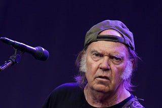 Neil Young Merch – Medium