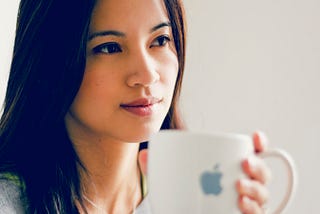 How Women Decide Online