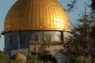 The Dome at the golden hour (Photo by the author, 2013).