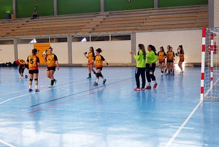 El balonmano femenino UPV se tumba frente a una UMH imparable