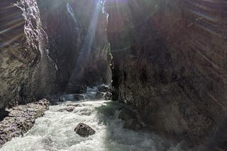 Crossing Partnachklamm