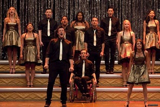 10 anos de Glee: O impacto cultural da série que pôs a juventude em foco