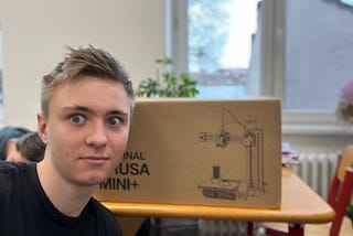 Nabytí podivných balíků | Acquisition of strange packages